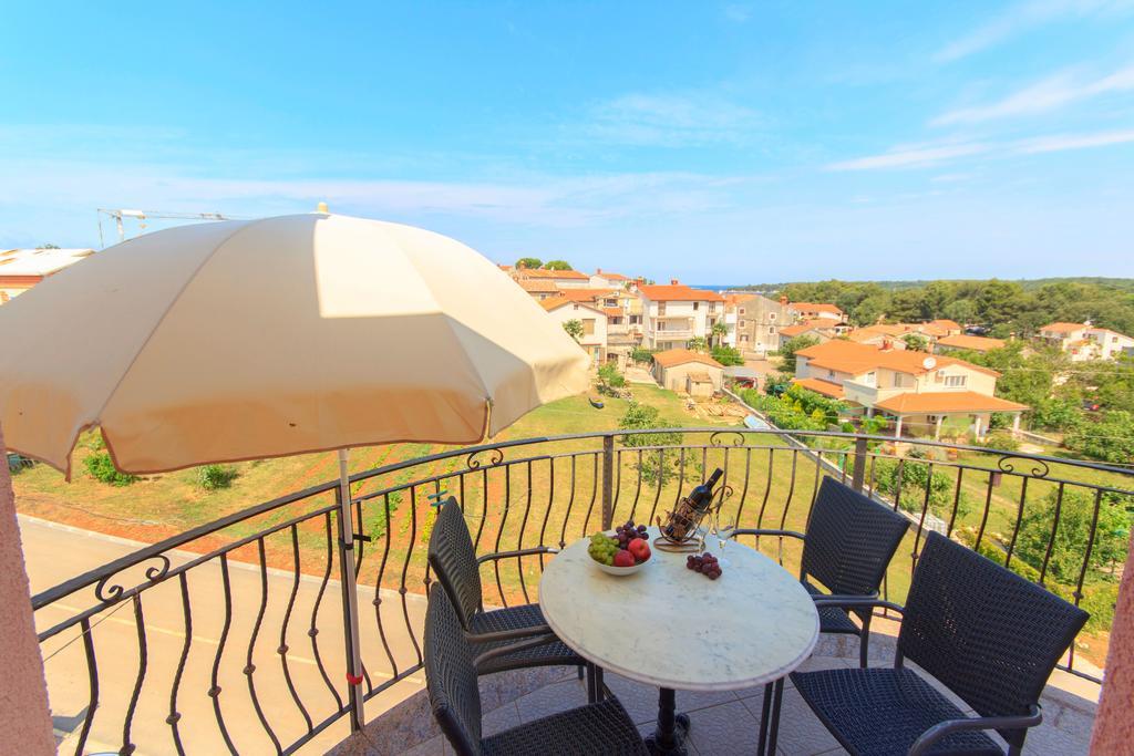 Apartments 4 Palme Funtana Δωμάτιο φωτογραφία